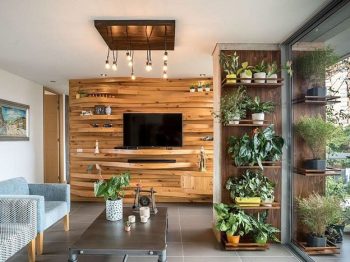 Giảm nhiệt cho ngôi nhà mùa nóng bằng tường ốp gỗ.