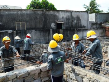 KHÔNG GIAN XANH ĐẨY NHANH TIẾN ĐỘ THI CÔNG TRÊN CÔNG TRƯỜNG